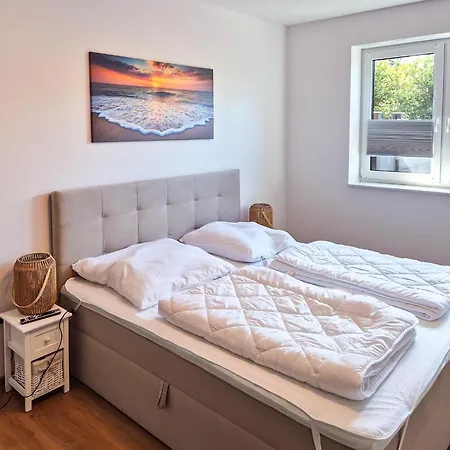 Ganz Frisch Bis 6 Personen An Der Nordsee Dornum